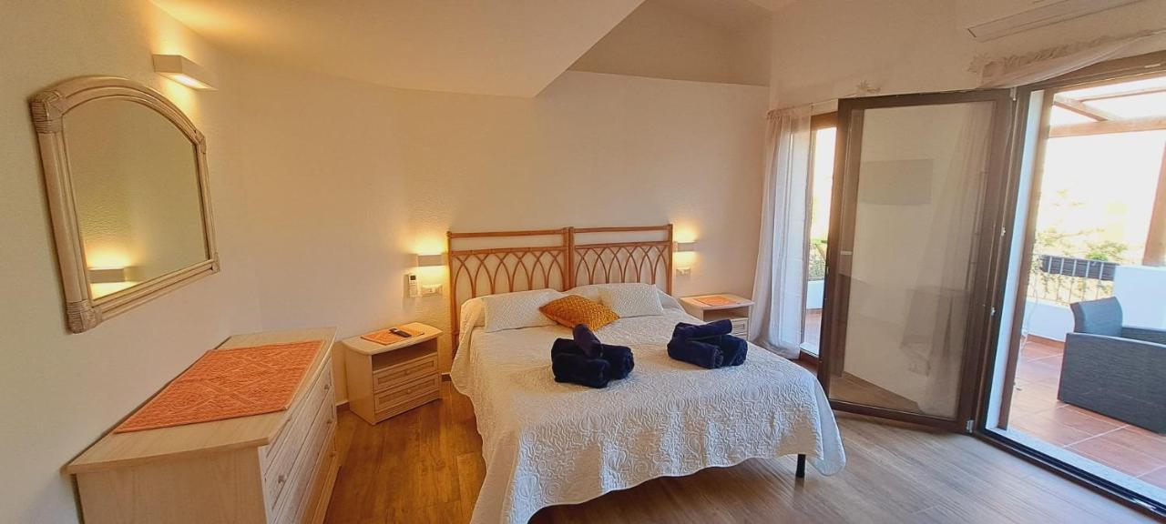 San Teodoro Rooms Exteriör bild