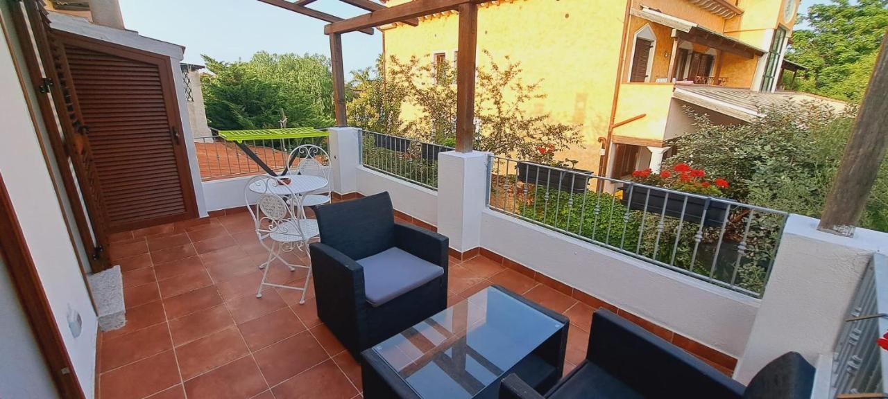 San Teodoro Rooms Exteriör bild