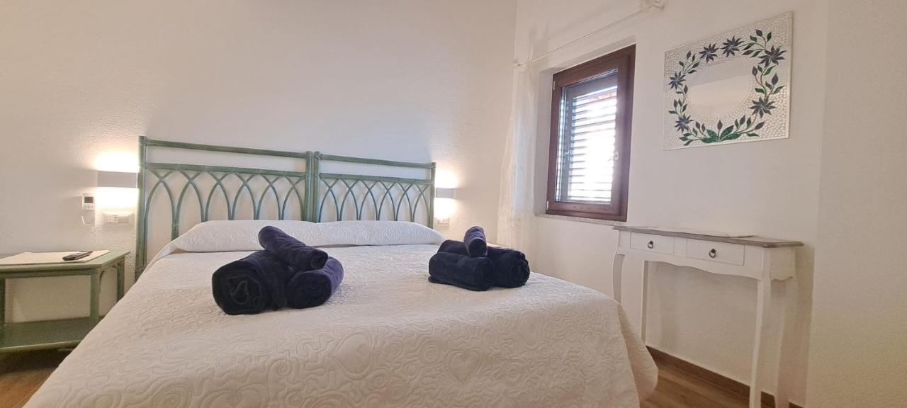 San Teodoro Rooms Exteriör bild
