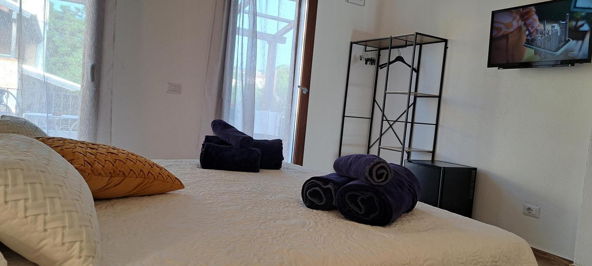 San Teodoro Rooms Exteriör bild